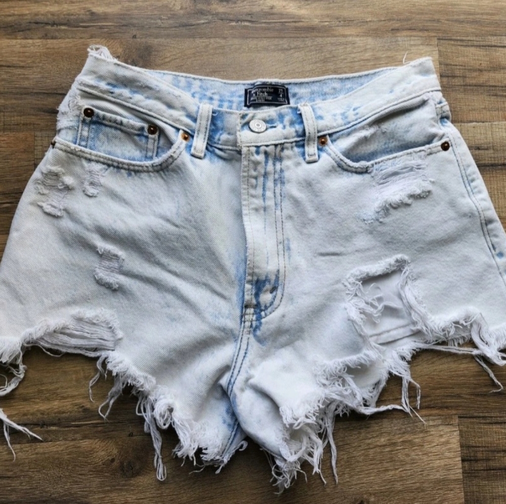 Abercrombie & Fitch Annie High Rise Distress Cowgirl Women Short 27/4 Pre-owned